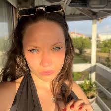 Erika Halliday (@erikahalliday) • Instagram photos and videos