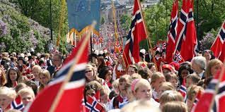 Denne dagen i 1814 underskrev og beseglet medlemmene av riksforsamlingen på eidsvoll landets grunnlov. Saernorsk Nasjonaldag 17 Mai Enket Pa Sosiologen No