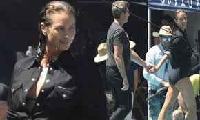 Known as one of the original big five supermodels, alongside industry icons cindy crawford, linda evangelista. Christy Turlington And Her Husband Ed Burns Walk On Water On The Malibu Set Of Mystery Shoot Daily Mail Online
