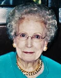 Elaine Nall's Instagram, Twitter & Facebook