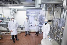 As soon as we get some news in, the stock will follow the valuations of moderna and biontech (in your country you say pfizer for the vaccine, but in realty it world no longer belive in azn and jnj ,and on the other side world needs more and more vaccines. Sbuchans382xdm