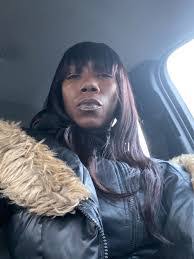 Ariel Silverman's Instagram, Twitter & Facebook