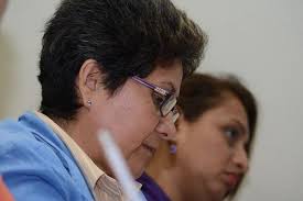 estela solis (@charynena)