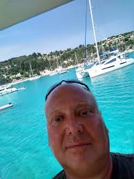 Hello, I'm sure many people will remember me, mainly small machines from  1987 to 2007. I recently had a day when I met several ex L. S. E employees  Alan Jones, David