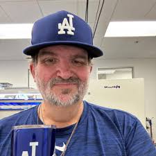 Remember when we called radio stations and dedicated songs to ppl😂