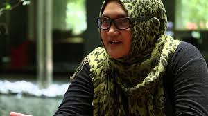 The prodigal son returns to watch his own son play soccer, day 3 (see previously 5.139 dragon sukiyaki). The Nasi Lemak Project Misi Tanahairku Youtube