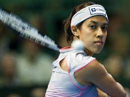 Datuk nicol ann david (23 ogos 1983) ialah seorang pemain skuasy malaysia dan merupakan pemain skuasy wanita nombor 1 dunia sekarang, dan juara (mulai 2005) terbuka british dan kejohanan dunia. Nicol David Biography Childhood Life Achievements Timeline