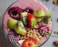 Recette De Smoothie Detox Ultra Vitamine Fruits Rouges Fraises Framboises Kiwis Amandes E In 2020 Meal Replacement Shakes Juicing Recipes Healthy Snacks