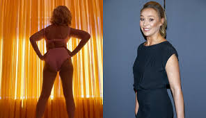 Miał to być prezent dla teścia aktorki, który nie mógł spędzić świąt z rodziną. Sonia Bohosiewicz Spiewa W Bieliznie I Upodabnia Sie Do Marilyn Monroe Wkrotce Plyta Super Express Wiadomosci Polityka Sport