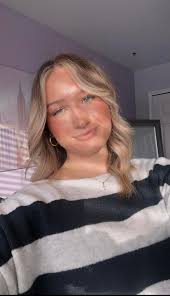 Junior seeks female roommates for 26-27 school year