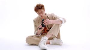 A song goes round the world daniel donskoy. Vandesei Meets Interview Mit Daniel Donskoy