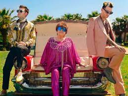 È questa l'immagine e l'ambientazione scelta dai tre artisti per annunciare l'uscita, il prossimo 11 giugno, del loro singolo «mille». Fedez Achille Lauro E Orietta Berti Diventano Un Trio In Arrivo Mille Il Loro Singolo Corriere It