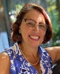 Nancy Mullett's Instagram, Twitter & Facebook