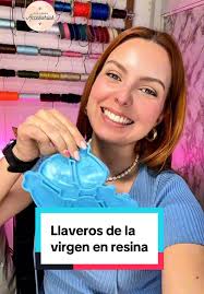 Virgencita En Resina Forma De Llavero