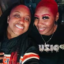 If Yo Ex texted you right Now & Said "Come outside" WyD (gifs only)? 🤨📱🧐