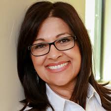 Nina Michael's Instagram, Twitter & Facebook