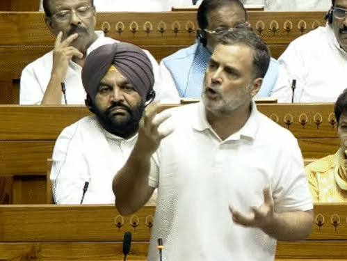 Rahul Gandhi Vs Kiren Rijiju; Parliament Paper Leak Bill Debate Video | Om Birla - BJP Congress
