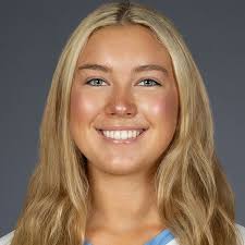 Julia Prevost's Instagram, Twitter & Facebook