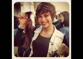 Portuguese actress who is best known for playing the role of matilde in the tv show aposta que amas. Lembra Se De Carolina Loureiro Com Cabelo Curto Tv 7 Dias