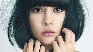 Haircuts for long faces can look very sharp and edgy, like this cool shag. Best Short Haircuts For A Long Face Short Hairstyles Youtube