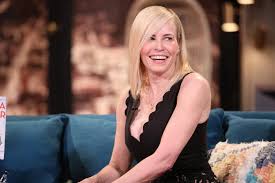See more ideas about chelsea handler, chelsea, chelsea lately. Chelsea Handler Biography Buss The World