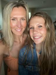 Where are my fellow December babies? 🙋🏼‍♀️ Say it with me, “No Christmas  paper