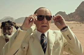 Cliquez sur un mot pour découvrir sa définition. Kevin Spacey Meconnaissable Dans Le Prochain Ridley Scott Tout L Argent Du Monde
