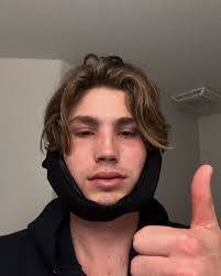 Joey Gore's Instagram, Twitter & Facebook