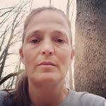 Lorrie Herbert's Instagram, Twitter & Facebook