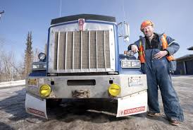 'ice road truckers' star lisa kelly continues to drive alaska's challenging haul road. Ice Road Truckers Staffel 3 Film Rezensionen De