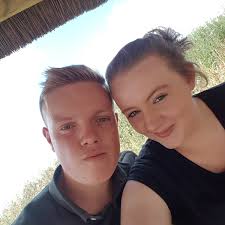 Molly Chamberlain (@mollyc1997)