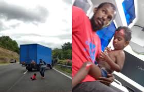 Budak tercampak keluar dari kereta. Myvi Berlumba Atas Jalan Raya Kanak2 Terpelanting Keluar Kereta Dilanggar Kongsi Tular Semasa Forum Cari Infonet
