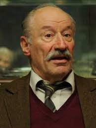 Victor rebengiuc is very concerned with his status and fosters the appearance of success and victor rebengiuc assumes the responsibility to be the protector and provider for those he loves, but. Victor Rebengiuc Biografie Filmstarts De