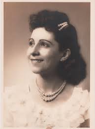 second try. Seymour Borden Gabb and Tressy/Tracy Harding Gabb (maiden name  Smith. Tressy packed up and left in the 50s with her 5 or 6 children for  Chicago, while Seymour would've likely