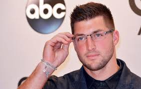 Tim Tebow and Michael Strahan are two of People's 'Sexiest Men Alive'
