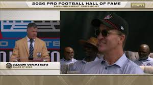 Adam Vinatieri has some interesting roasts for Peyton Manning, Pat 