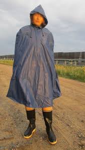 Regencape Cape Friesennerz Plastik Lackmantel Poncho Fahrrad Pvc Lack Vinyl Xl In Kleidung Accessoires Damenmode Jacken Regenkleidung Friesennerz Poncho