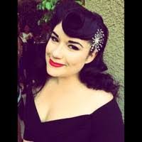 Amanda Lansdell's Instagram, Twitter & Facebook