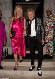 Rod stewart was born on january 10, 1945 in highgate, london, england as roderick david stewart. Rod Stewart 75 And Wife Penny Lancaster 49 Get Glammed Up As They Head For A Night Out In London Daily Mail Online