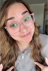 Heather Tatman's Instagram, Twitter & Facebook