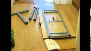 Cajones con amortiguador integrado que cierran suave y silenciosamente. Ikea Galant Desk Time Lapse Assembly Youtube