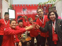 Berikut profil juliari batubara disebut akan masuk dalam kabinet jokowi 2019: Kemensos Ri Juliari Batubara Sambangi Stan Kopi Robusta Dari Lampung Barat Rasanya Joss Banget Madani News