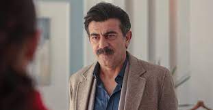 La notte nel cuore, chi è davvero Halil e cosa vuole: tutta la verità