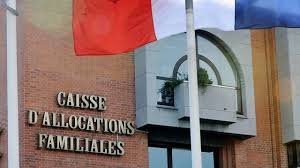 Il s'agit d'une prestation familiale mise en place pour aider les parents à acheter les fournitures et les équipements dont leurs enfants ont. Allocation De Rentree Scolaire 2016 Combien Allez Vous Toucher L Express Votre Argent