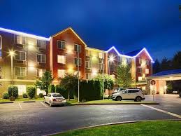 A Friendly Staff Premium Amenities And Quality Service Greet You As You Enter This Vancouver Wa Best Western But The Comfort In 2020 Hotel Best Western Hotel Suites