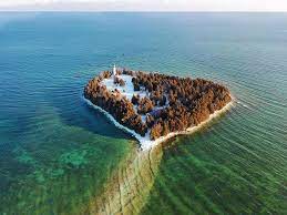 Travel Wisconsin On Instagram Lanzabananza Cana Island Keep Wisconsin Open To All Wear A Cana Island Cana Island Wisconsin Aerial View