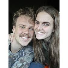 Braxton Sims's Instagram, Twitter & Facebook