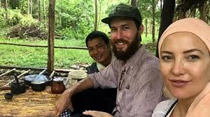 Kate Hudson Celebrates 'First Date Anniversary' With Danny Fujikawa With  Sweet Pic & Story of How They Met