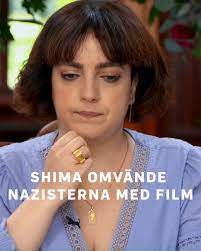 I stjärnorna på slottet får fem kända svenskar bo ihop under fem dagar på ett slott. Svt Stjarnorna Pa Slottet Shima Niavarani Facebook