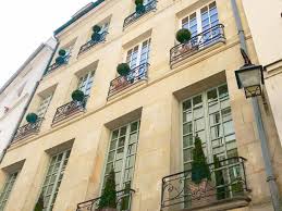 Notre dame de paris 11 les portes de paris. Paris V Authentic 17th Century House Built Near In Ile De France France For Sale 10849980